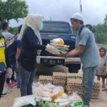 Asti Peduli Warga Terdampak Covid-19, Serahkan Bantuan Paket Sembako ke Pemulung
