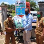 DPRD Kutim Bantu Alat Cuci Tangan dan Masker Bagi Warga Rantau Pulung