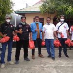 Jelang Ramadan, PPI dan KNPI Paser Bagikan Masker dan Vitamin