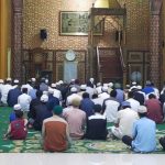 13 April Mulai Puasa, Jemaah Gembira Bisa  Salat Tarawih di Masjid