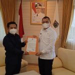 Bupati Fahmi Apresiasi KPU Paser saat Mengembalikan Sisa Dana Hibah Pilkada Rp3,6 Miliar