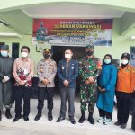 Bupati Paser Tinjau Tiga Lokasi Vaksinasi Massal