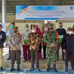 Bupati Paser Serahkan HGP dan KTPP kepada Pedagang Pasar Penyembolum Senaken