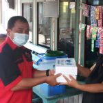 Peduli Wong Cilik, Safaruddin Bersama Pengurus Ranting-Anak Ranting PDI Perjuangan Balikpapan Berbagi di Jumat Berkah