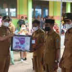 Bupati Fahmi Serahkan SK Pelepasan 5.000 Hektar Cagar Alam Teluk Adang-Teluk Apar