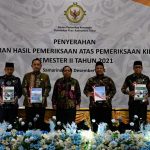 Abdullah Teken LHP Kinerja Vaksinasi Covid-19 Pemkab Paser