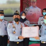 Kantor Imigrasi Balikpapan Raih Penghargaan Pelayanan Publik Berbasis HAM dari Kemenkum HAM RI