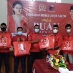 Reses Anggota DPR RI Safaruddin, PDIP Balikpapan Bagikan Sembako Bergambar Puan Maharani