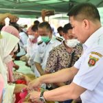 Wali Kota Andi Harun Pantau Operasi Pasar Minyak Goreng Curah  di Sungai Pinang