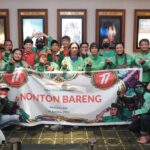 Rayakan HUT RI, Ratusan Mitra Pengemudi Grab ‘Nobar’ Film Pengabdi Setan 2: Communion