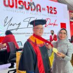 Lulus Cumlaude, Syaharie Jaang Raih Gelar Doktor Ilmu Hukum