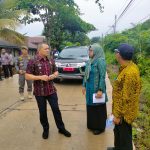 Bupati Fahmi Pastikan Perbaikan Jalan Menuju Desa Lori Dilanjutkan Tahun Ini  