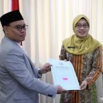 Sah! Kemenag Tunjuk Kaltim Tuan Rumah MTQ Nasional 2024, Sekda Terima SK Penetapan