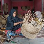 Perajin Anyaman Desa Riwang Batu Engau, Perlu Dukungan Pemerintah Daerah