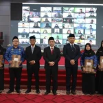 Wagub Serahkan SK PNS dan Jabatan Fungsional di Lingkungan Pemprov Kaltim