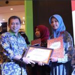 Sepeda Wagub untuk 12 Finalis Lomba Orasi dan Baca Puisi HPSN Kalimantan 2023