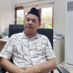 Taufik Salurkan Air Bersih ke Warga Baru Ilir