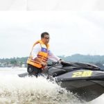 Pj Gubernur Jajal Sungai Mahakam dengan Jet Ski