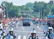 Ribuan Warga Balikpapan Sambut Kirab Replika Bendera Pusaka dan Teks Proklamasi