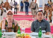 Sarkowi Hadiri Penandatanganan Komitmen Percepatan SBS dan Penghargaan Penurunan Stunting di Kaltim