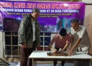 Warga RT 04 Telaga Sari Gotong Royong Bedah Rumah Warga Tak Mampu