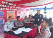 Kasatgas Humas Polresta Balikpapan Beri Semangat Petugas Pengamanan di Pos PAM Saat Hari Raya Idul Fitri dan Waisak