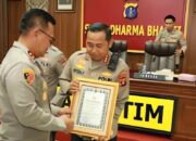 Sukses Gelar Operasi Ketupat Mahakam 2025, Polresta Balikpapan Terima Penghargaan dari Kapolda Kaltim
