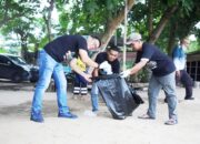 PWI Balikpapan Gelar Aksi Bersih Pantai Mulawarman
