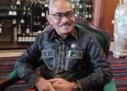 Baharuddin Daeng Lala Imbau Pengendara di Turunan Muara Rapak Tertib Gunakan Jalur Pembatas