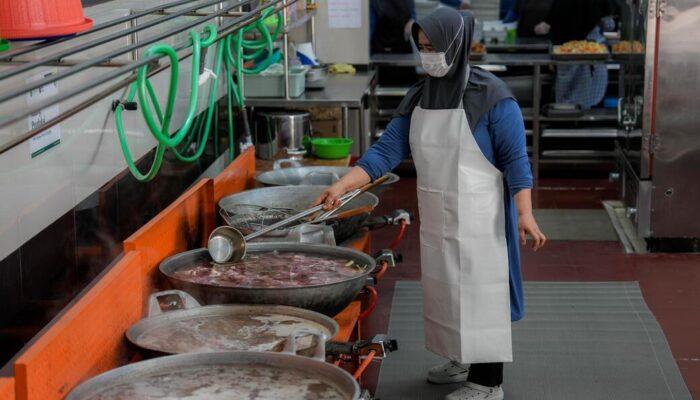 Pemda Diminta Aktif Awasi Dapur MBG, Bisa Dilakukan Sidak Jam 2 atau 3 Pagi
